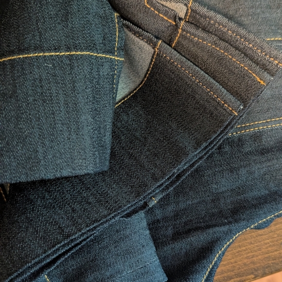 Cinq à Sept Women's Long Benji Jeans - Picture 12 of 12